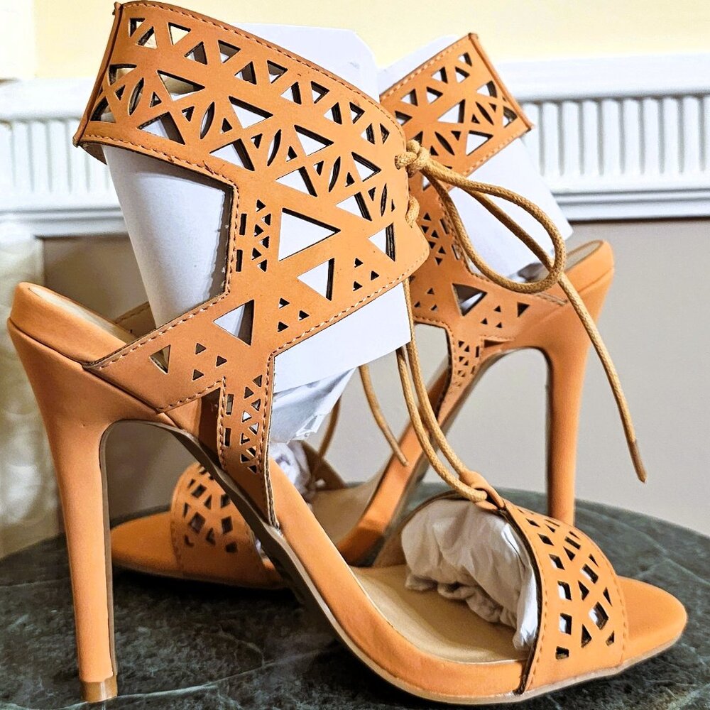 NWOB Womens Qupid Coral Tie Front High Heeled Stiletto Shoes 6.5
